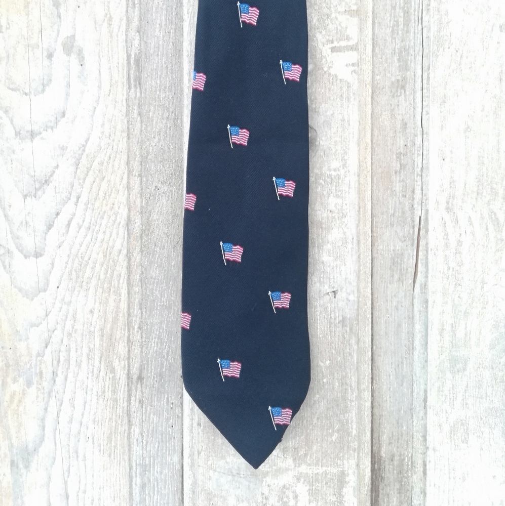 Vintage American Flag Necktie